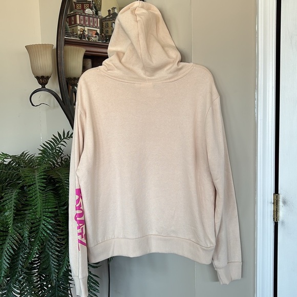 Brand New Bratz Hoodie Pullover Sweatshirt Cartoon Beige w/ Colorful Graphic Y2K - Picture 10 of 14